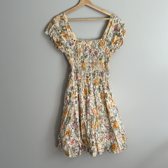 VINTAGE FLORAL GOWN - Picture 5 of 7